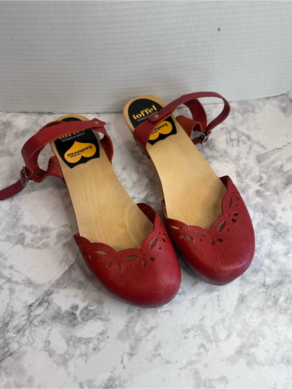 Swedish Hasbeens Leather Red Ankle-Strap Flats Toffel 39(8.5-9)US